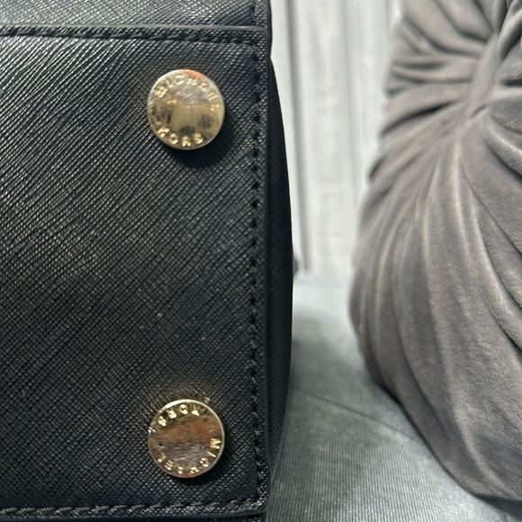 Michael Kors Black Handbag Selma Bag Women’s Black Handbags Satchel Handbags - Picture 12 of 15